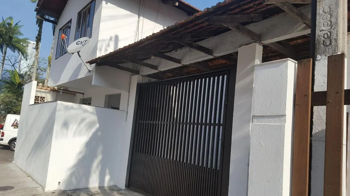 Balneário CamboriúT112 - Ap No Coracao De Bc, Wiffi,Tv,Ar E Patio Privadoアパートメント 0*, Balneário Camboriú ブラジル